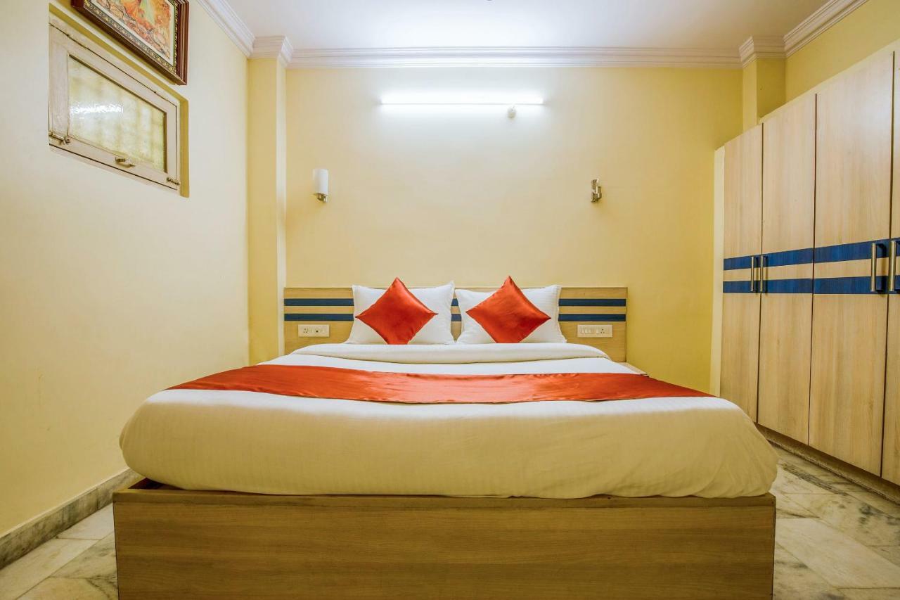 Oyo 13494 Hotel Nakshatra Inn Hyderabad Exterior foto