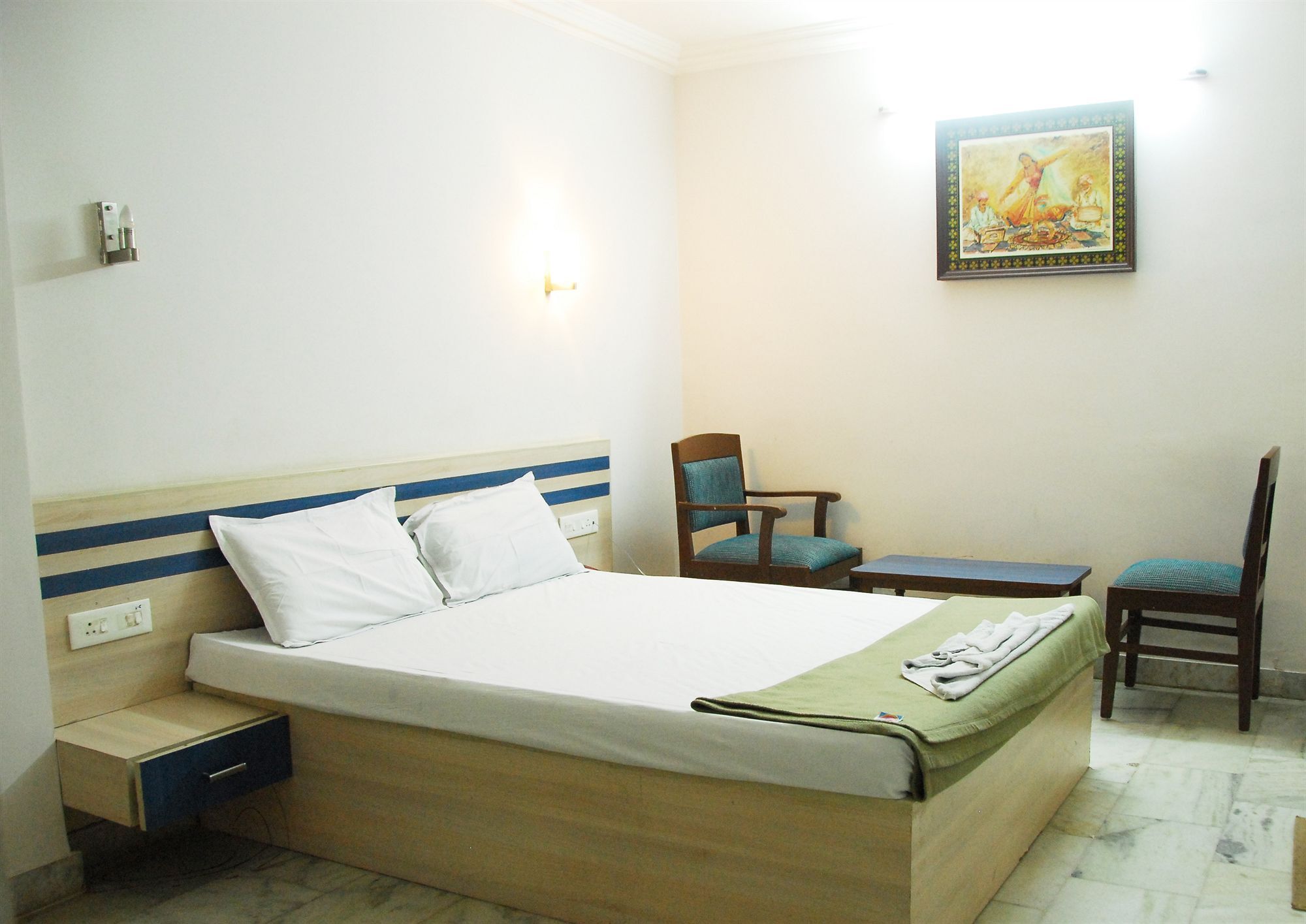 Oyo 13494 Hotel Nakshatra Inn Hyderabad Exterior foto